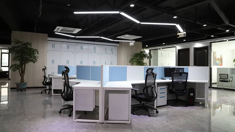 &Aacute;rea de escrit&oacute;rio da equipe de igoldencnc