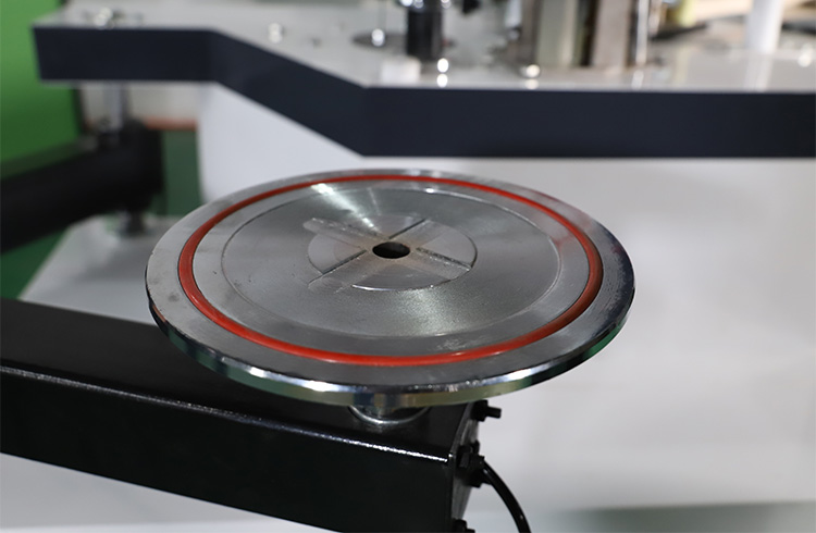 Mini-m&aacute;quina de bandas de borda