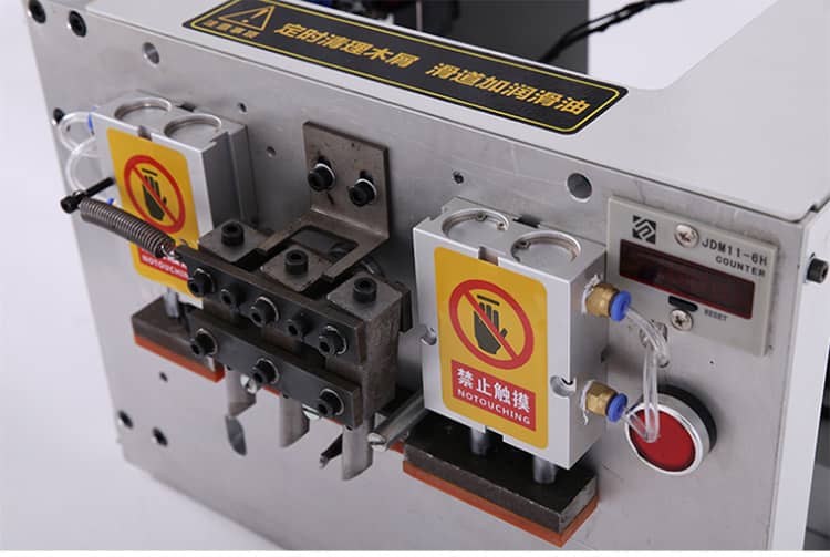 M&aacute;quina de perfura&ccedil;&atilde;o para trabalho de madeira