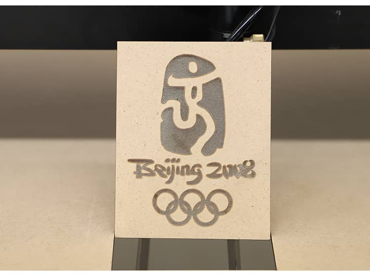 M&aacute;quina de corte de gravura a laser de CO2