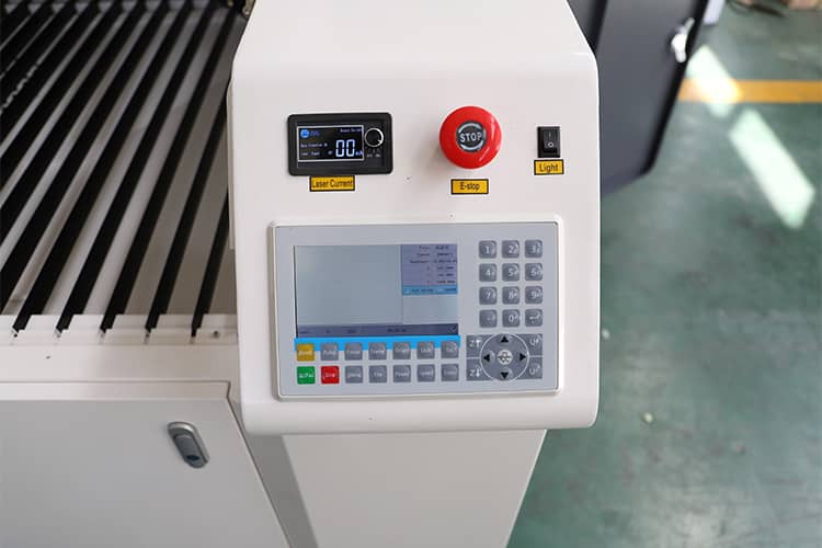 Gravador de 100W a laser