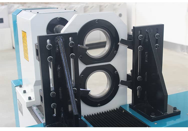 torno de madeira girando