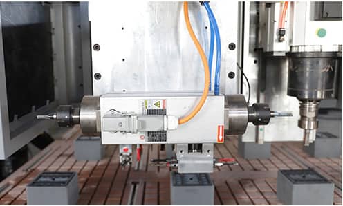 M&aacute;quina CNC de nidifica&ccedil;&atilde;o SCM