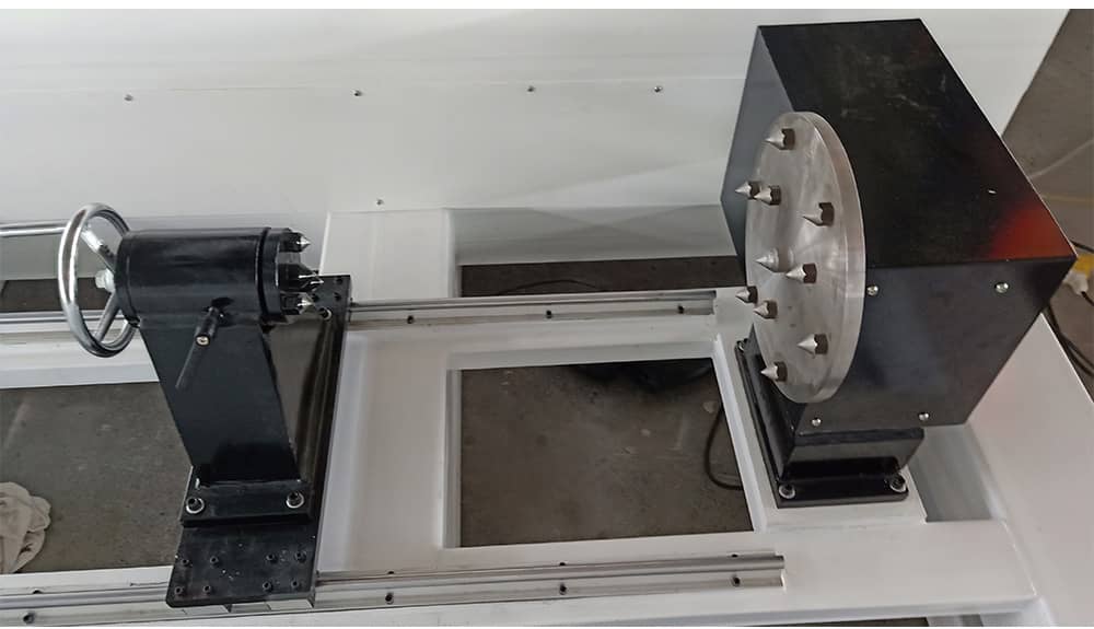 M&aacute;quina de escultura de roteador CNC de madeira com eixo rotativo