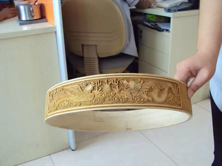 Exibi&ccedil;&atilde;o de amostra de m&aacute;quina de fresagem CNC de 4 eixos