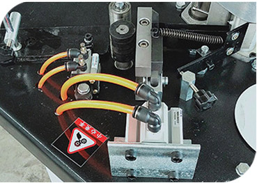 Recorte autom&aacute;tico de fita autom&aacute;tica do cilindro