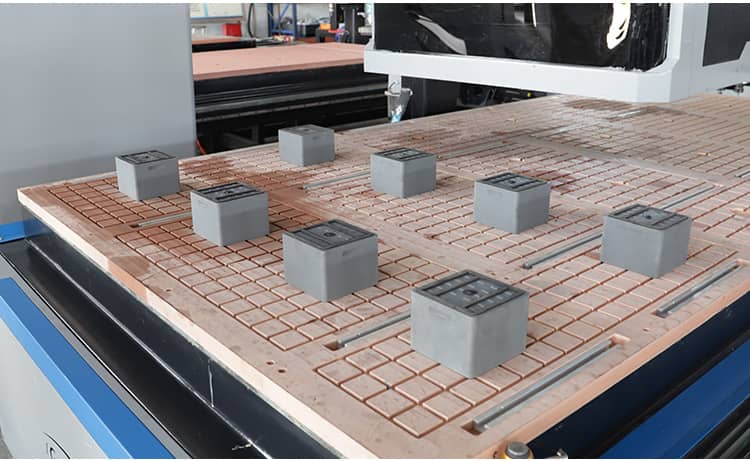 M&oacute;veis fazendo equipamentos